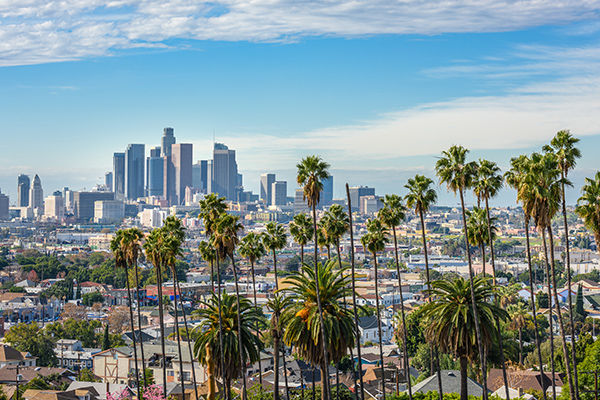 Dalle luci di Hollywood e Las Vegas ai silenzi dei Parchi Nazionali