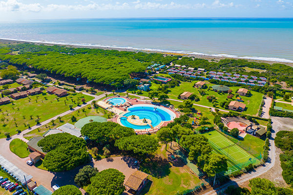 Parco piscine con giochi d'acqua