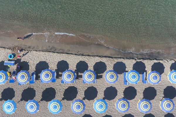 BAIA DOMIZIA CAMPING VILLAGE  - Baia Domizia (CE) 1.600 mq di spazi acquatici