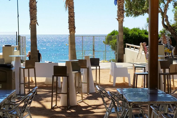 Camping con 10 piscine e 9 scivoli acquatici