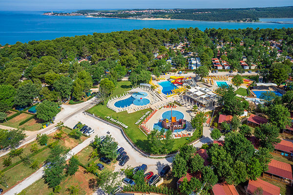 Family acquapark di 1.525 m² con 10 piscine