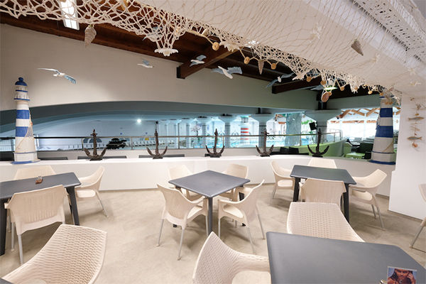 Piscine termali di 10.000 mq e attrazioni acquatiche