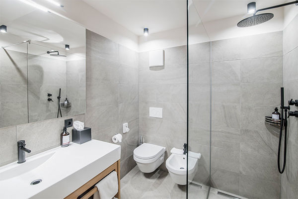 Immerso in un paesaggio alpino autentico