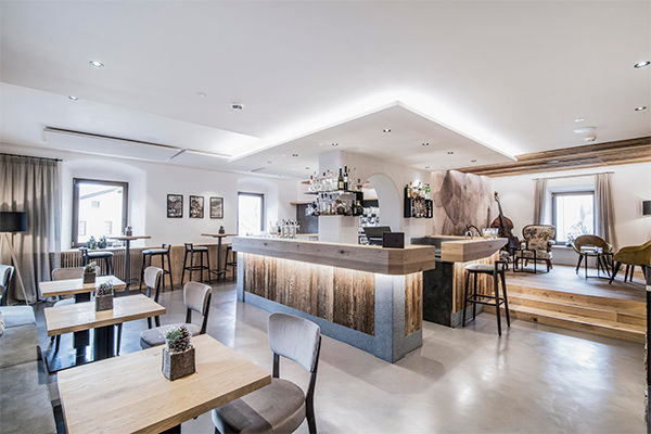 Immerso in un paesaggio alpino autentico