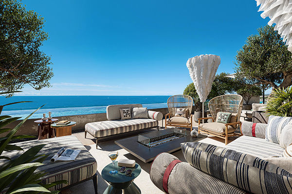 Eleganza fronte mare