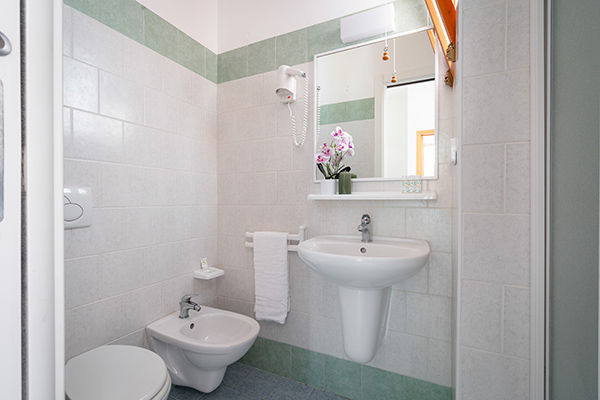 Moderno e funzionale, direttamente sul mare