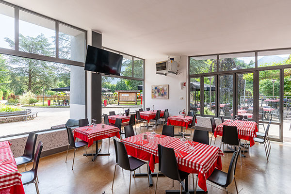 Sul Lago di Levico, immerso nella natura