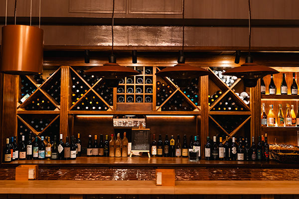 Tra le rocce millenarie della Costa Viola