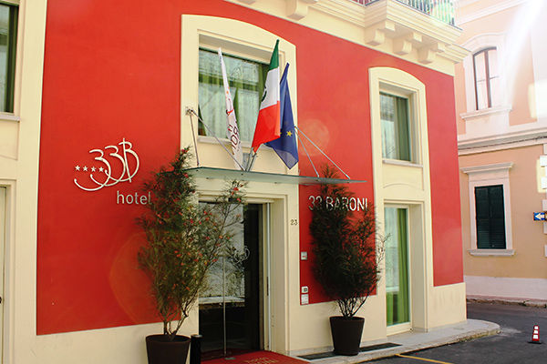 Posizione centrale, vicino al mare