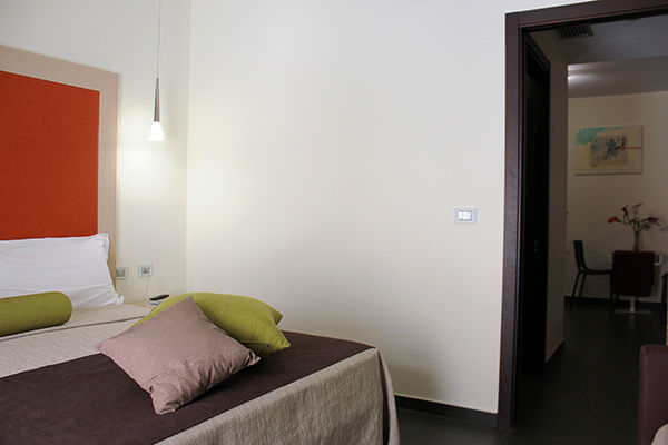 Posizione centrale, vicino al mare