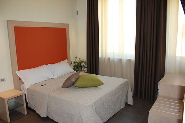 Posizione centrale, vicino al mare