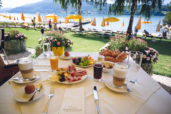 Benessere e confort fronte lago