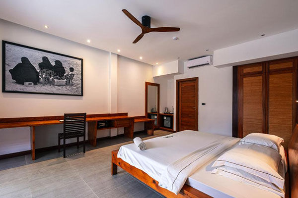 acque turchesi e barriera corallina incontaminata e ricca di colori