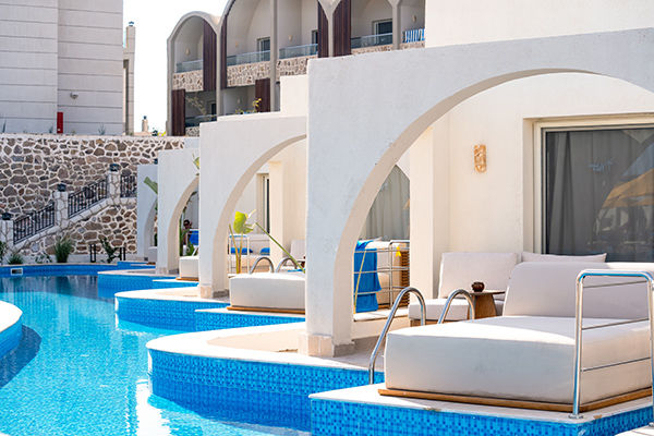 Un mare dai fondali variopinti