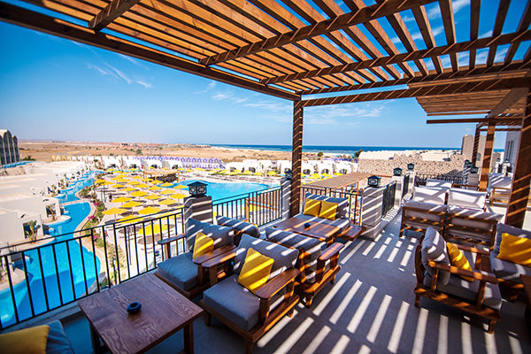 Un mare dai fondali variopinti