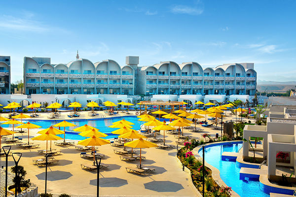 Un mare dai fondali variopinti