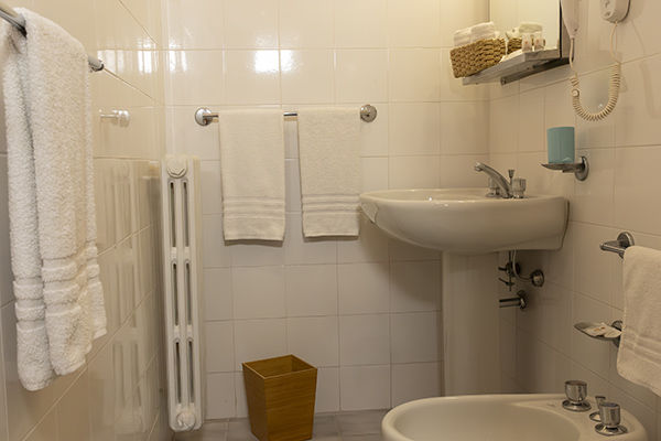 A 100 metri dalla spiaggia