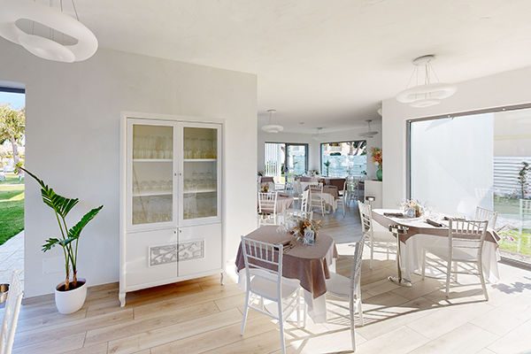 A 100 metri dalla spiaggia