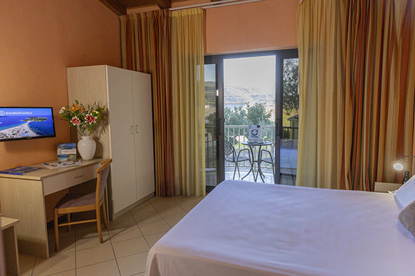 A 100 metri dalla spiaggia