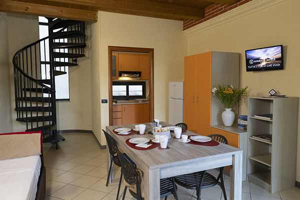 A 100 metri dalla spiaggia