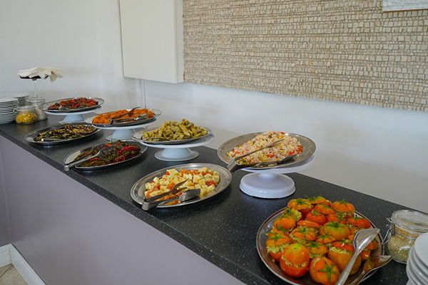 Sul Canale di Sicilia, a 500 metri dalla spiaggia