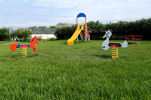 Sul Canale di Sicilia, a 500 metri dalla spiaggia