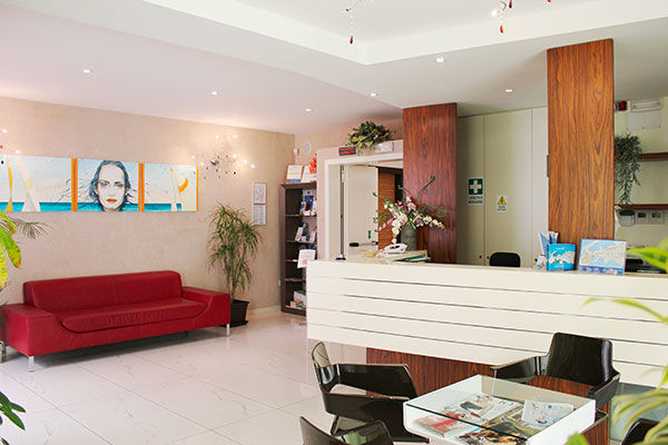 Posizione centrale, vicino al mare