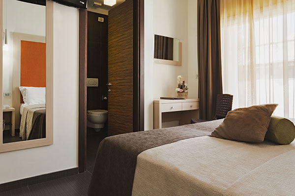 Posizione centrale, vicino al mare