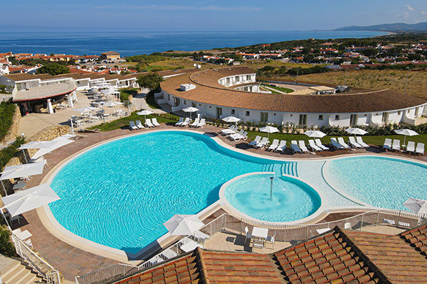 Elegante resort, con vista sul Golfo dell'Asinara