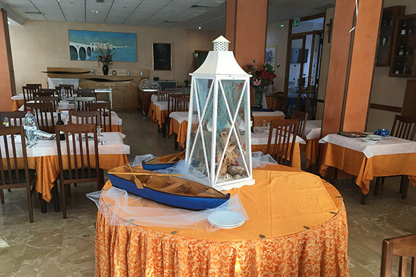 Family Hotel affacciato sul mare