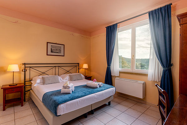 Immerso nella campagna toscana