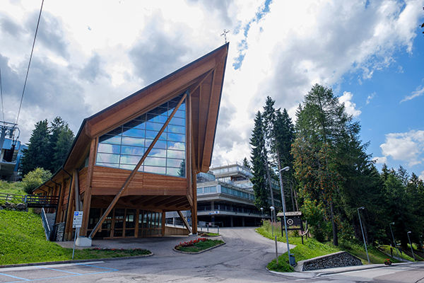 Partenza privilegiata della skiarea Campiglio Dolomiti di Brenta