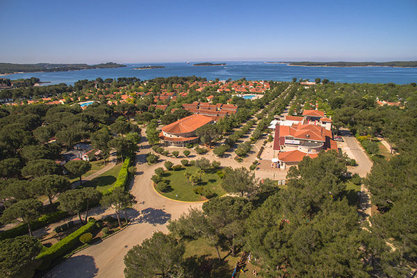 Vista panoramica sull'arcipelago delle incantevoli Isole Brioni