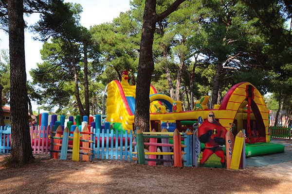 Vista panoramica sull'arcipelago delle incantevoli Isole Brioni