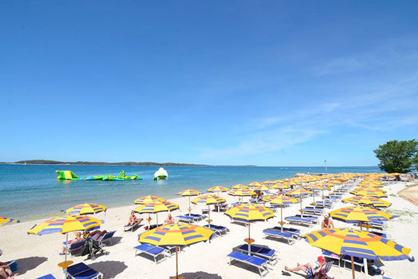 Vista panoramica sull'arcipelago delle incantevoli Isole Brioni