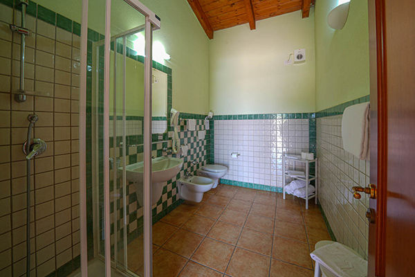 A 800 metri dalla spiaggia, navetta inclusa