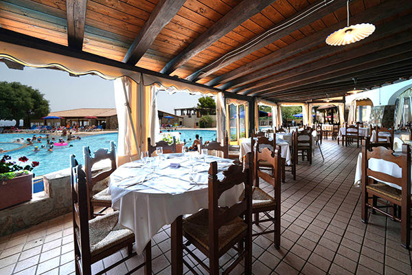 A 800 metri dalla spiaggia, navetta inclusa