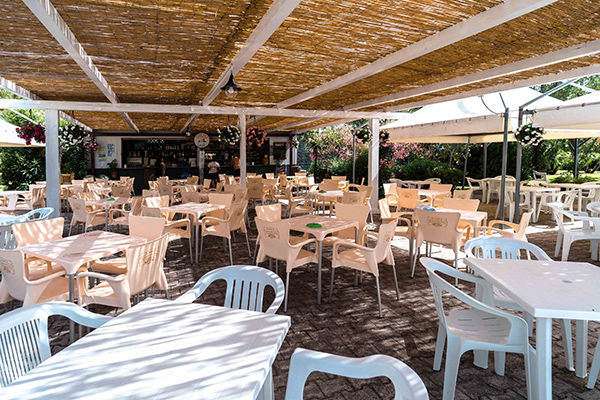 A 300 metri dalla spiaggia