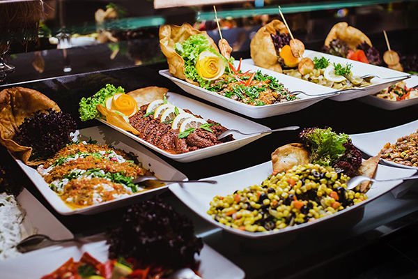 Sulla lunga spiaggia di sabbia finissima