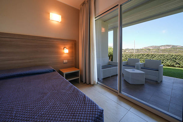 Costa Smeralda low budget