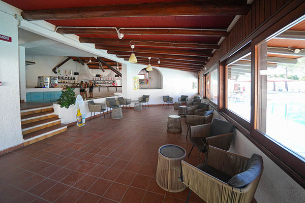 Costa Smeralda low budget