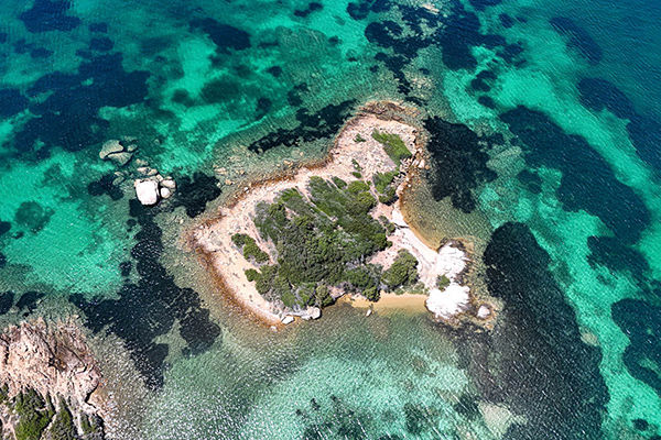 Costa Smeralda low budget