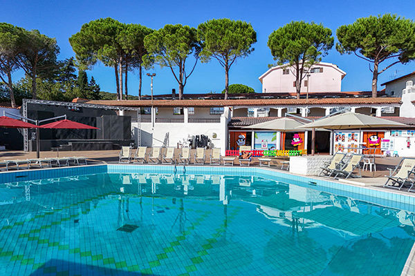 Costa Smeralda low budget