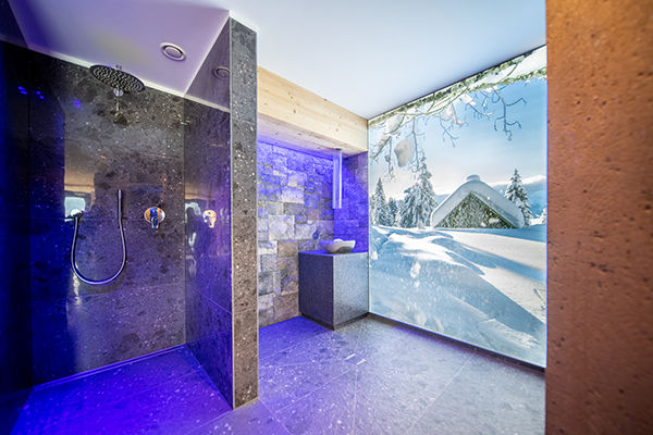 Sci e wellness a 100 metri dal Lago di Valdaora