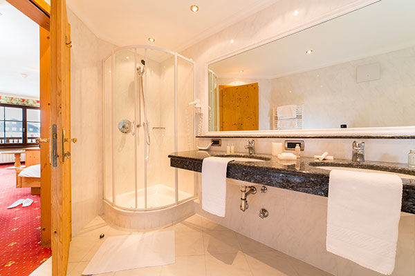 Alle pendici del Sassongher