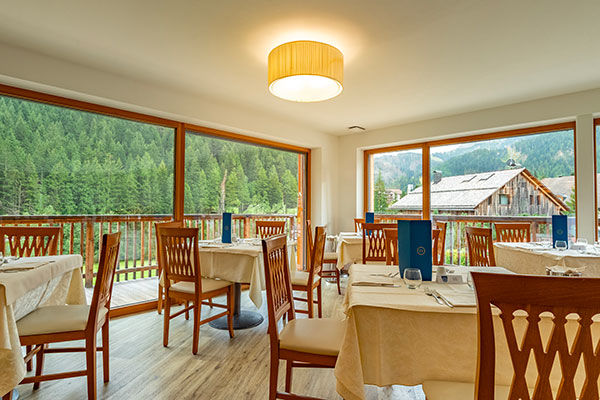 Alle pendici del Sassongher