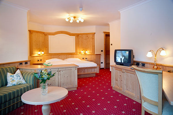 Alle pendici del Sassongher