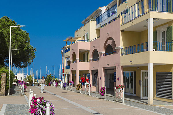 A 150 metri dalla spiaggia incontaminata