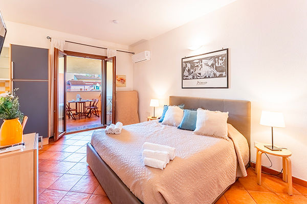 A 1 km dalla spiaggia di Rena Bianca