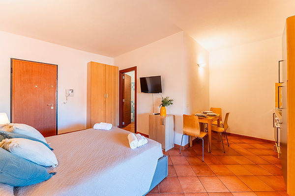 A 1 km dalla spiaggia di Rena Bianca